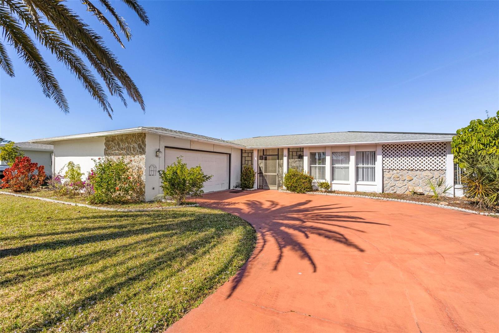 10 Golfview Rd, Rotonda West, FL 33947