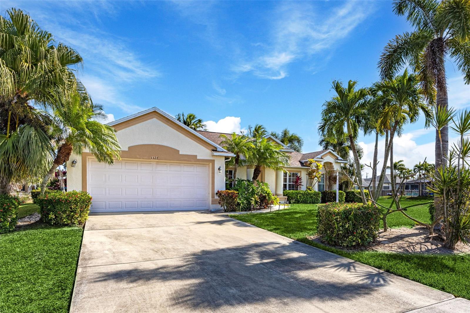 3327 Sw 26th Ave, Cape Coral, FL 33914