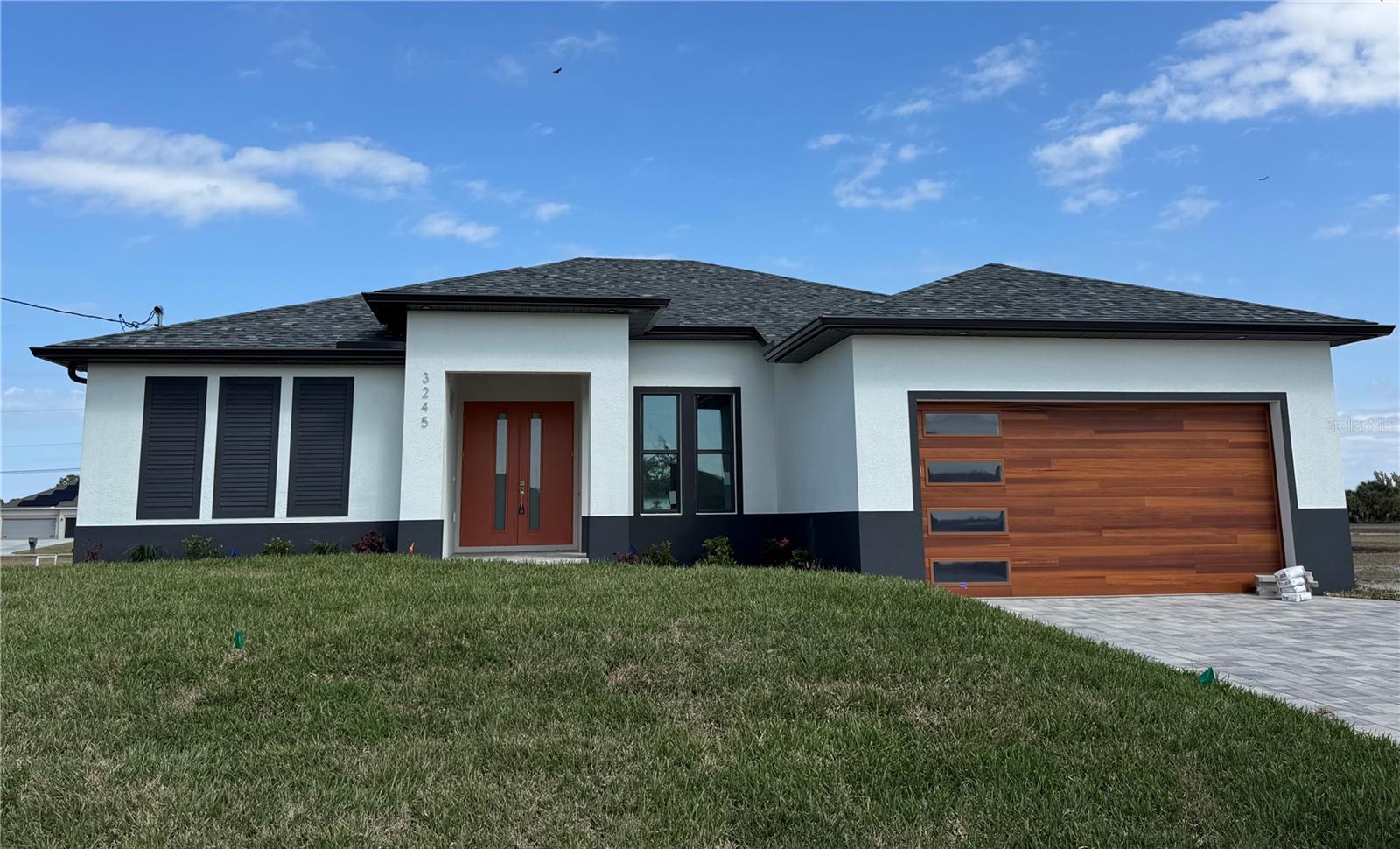 3245 Gulfstream Pkwy, Cape Coral, FL 33993