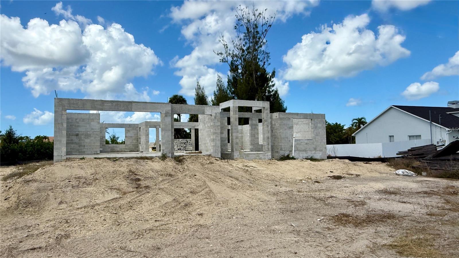 2310 Nw 35th Pl, Cape Coral, FL 33993