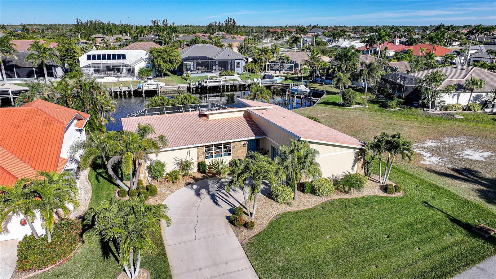 3536 Dileuca St, Punta Gorda, FL 33950