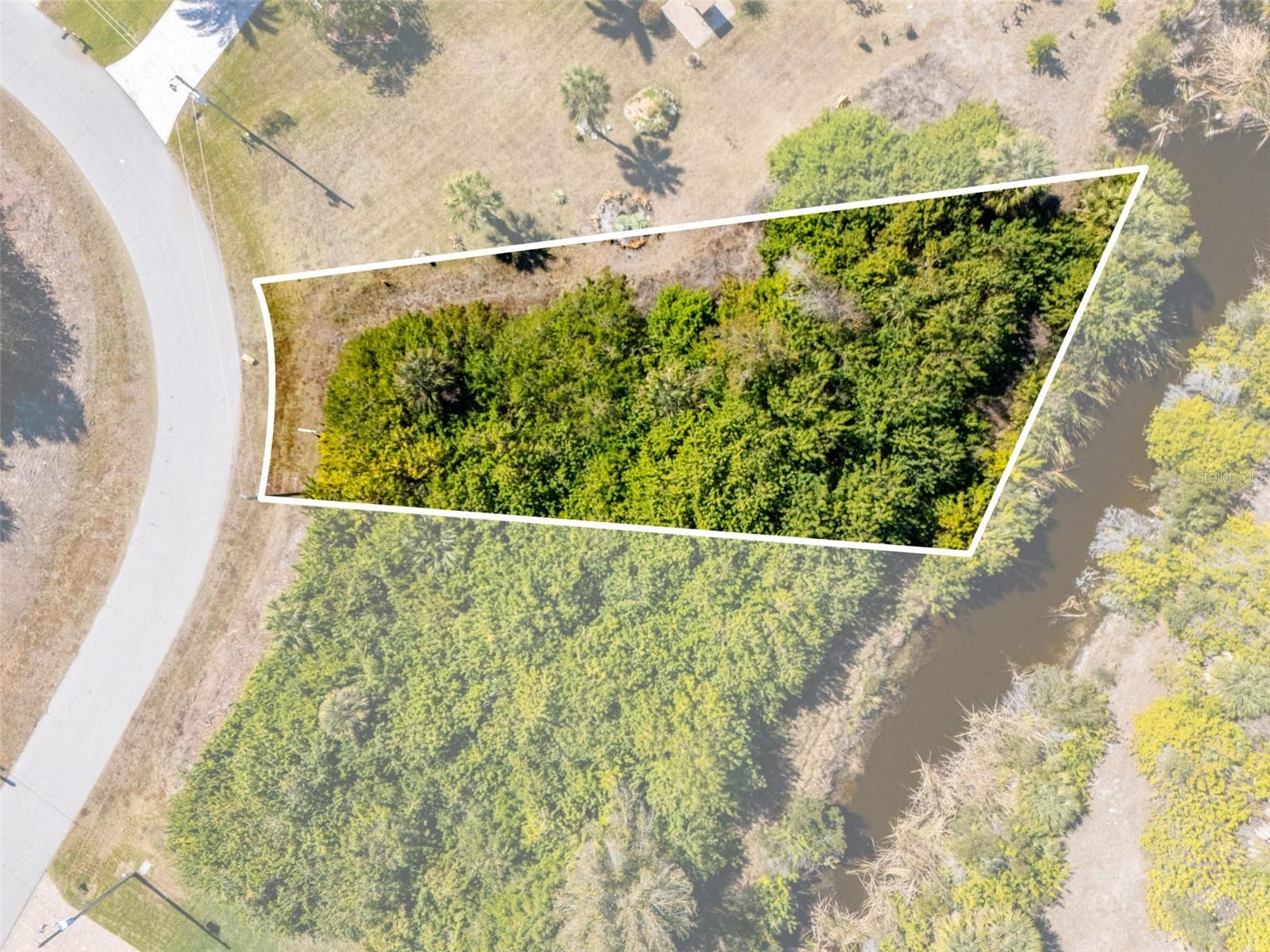 132 Crevalle Rd, Rotonda West, FL 33947