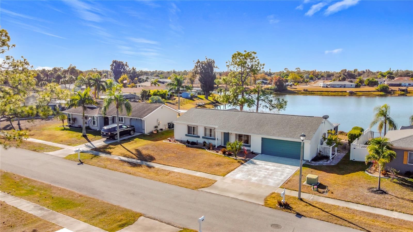 4065 Fontainebleau St, North Port, FL 34287