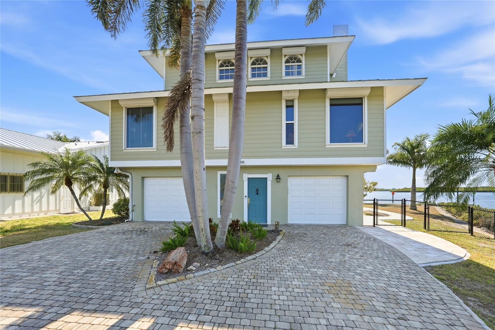 3796 Peace River Dr, Punta Gorda, FL 33983