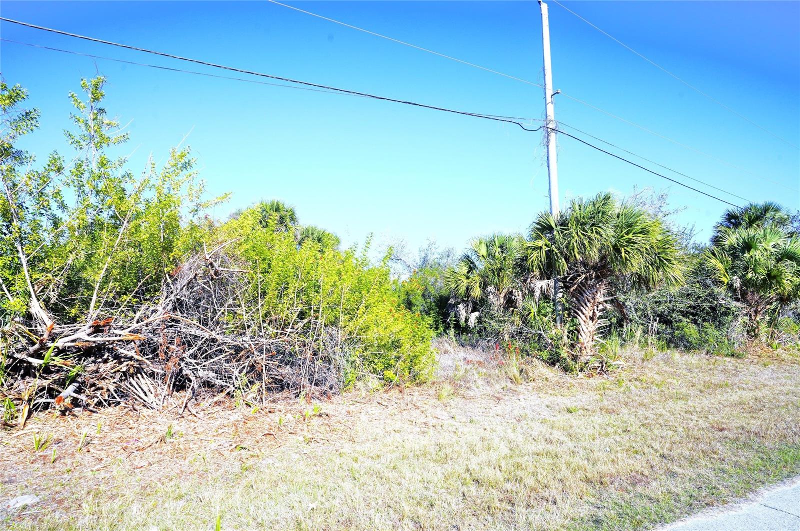 142 Sunny Way, Rotonda West, FL 33947