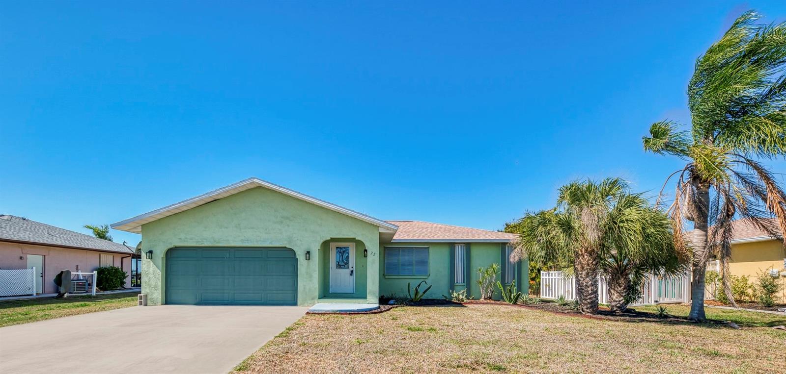 22 Oakland Hills Ct, Rotonda West, FL 33947
