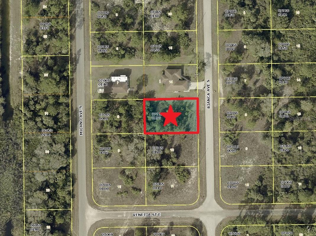748 Bianca Ave S, Lehigh Acres, FL 33974