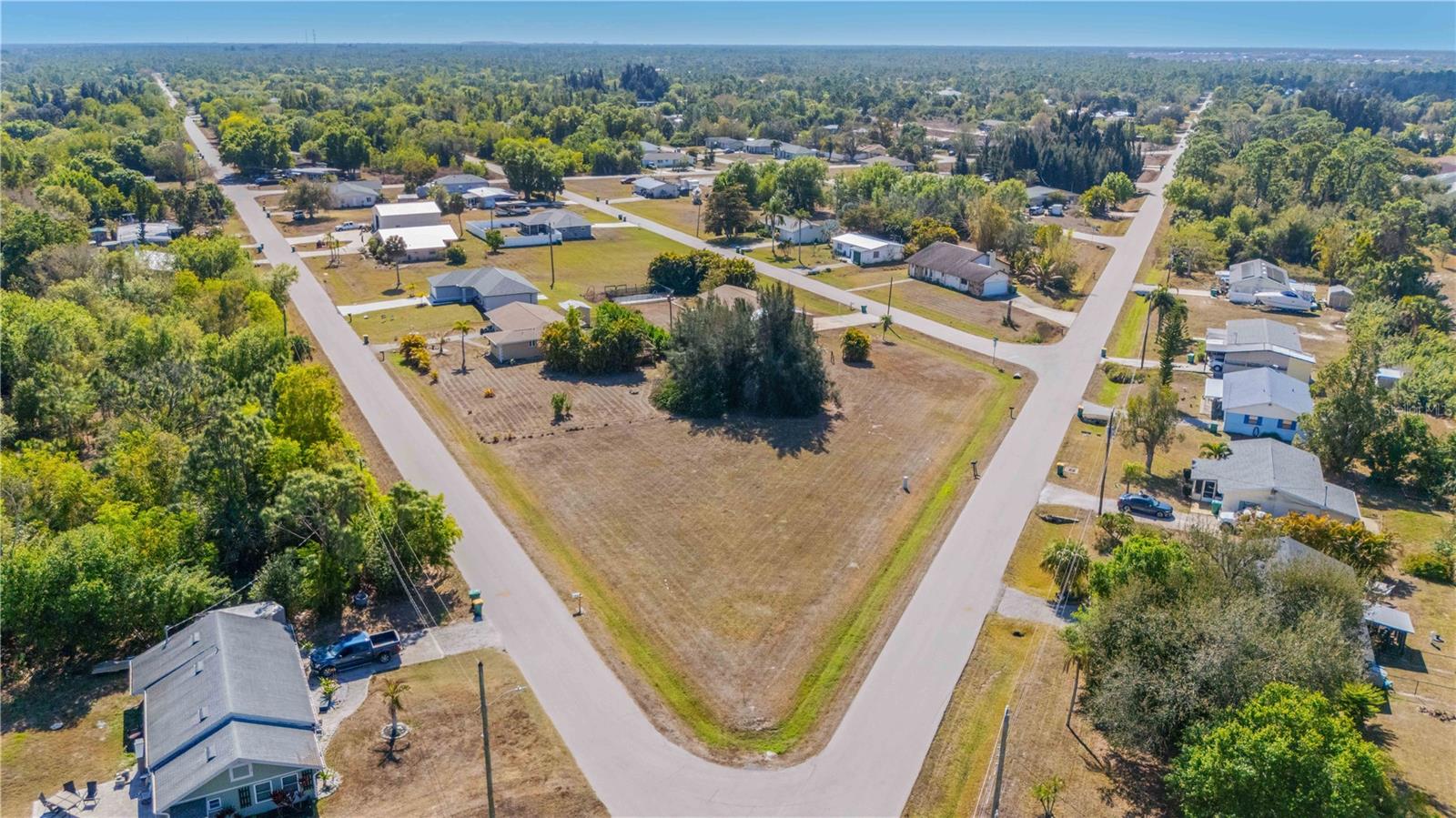 11131 2nd Ave, Punta Gorda, FL 33955