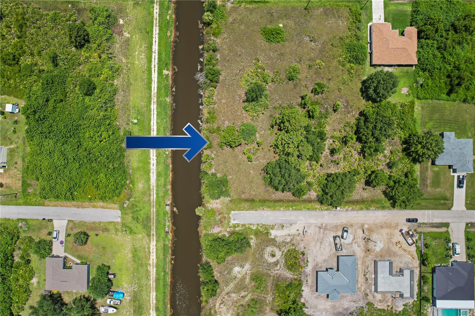 3701 10th St Sw, Lehigh Acres, FL 33976