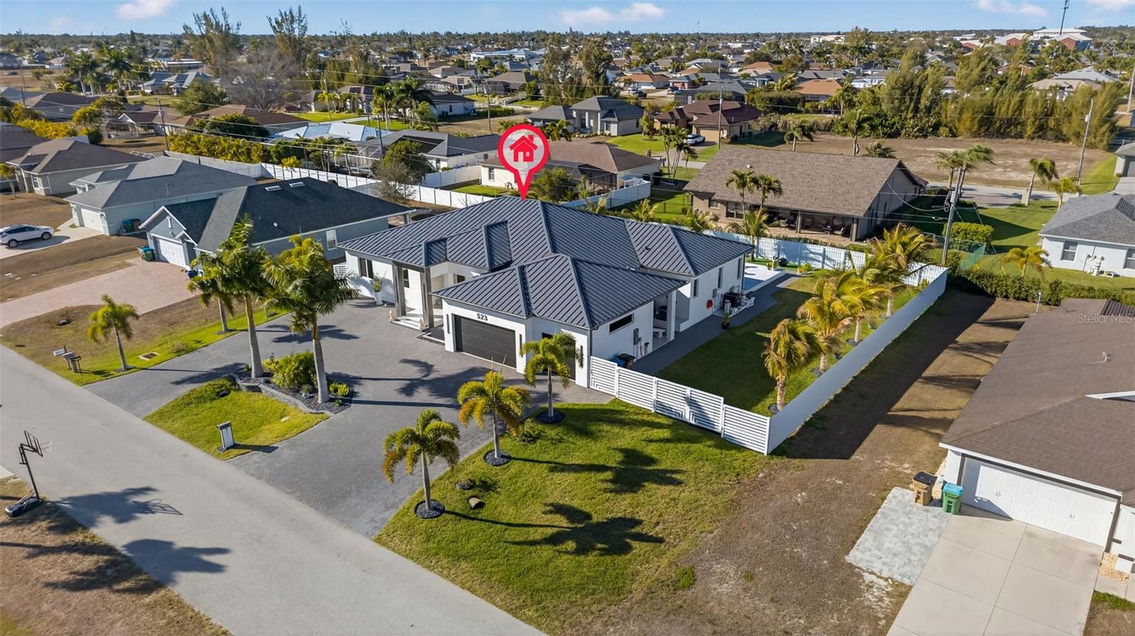 523 Sw 23rd St, Cape Coral, FL 33991