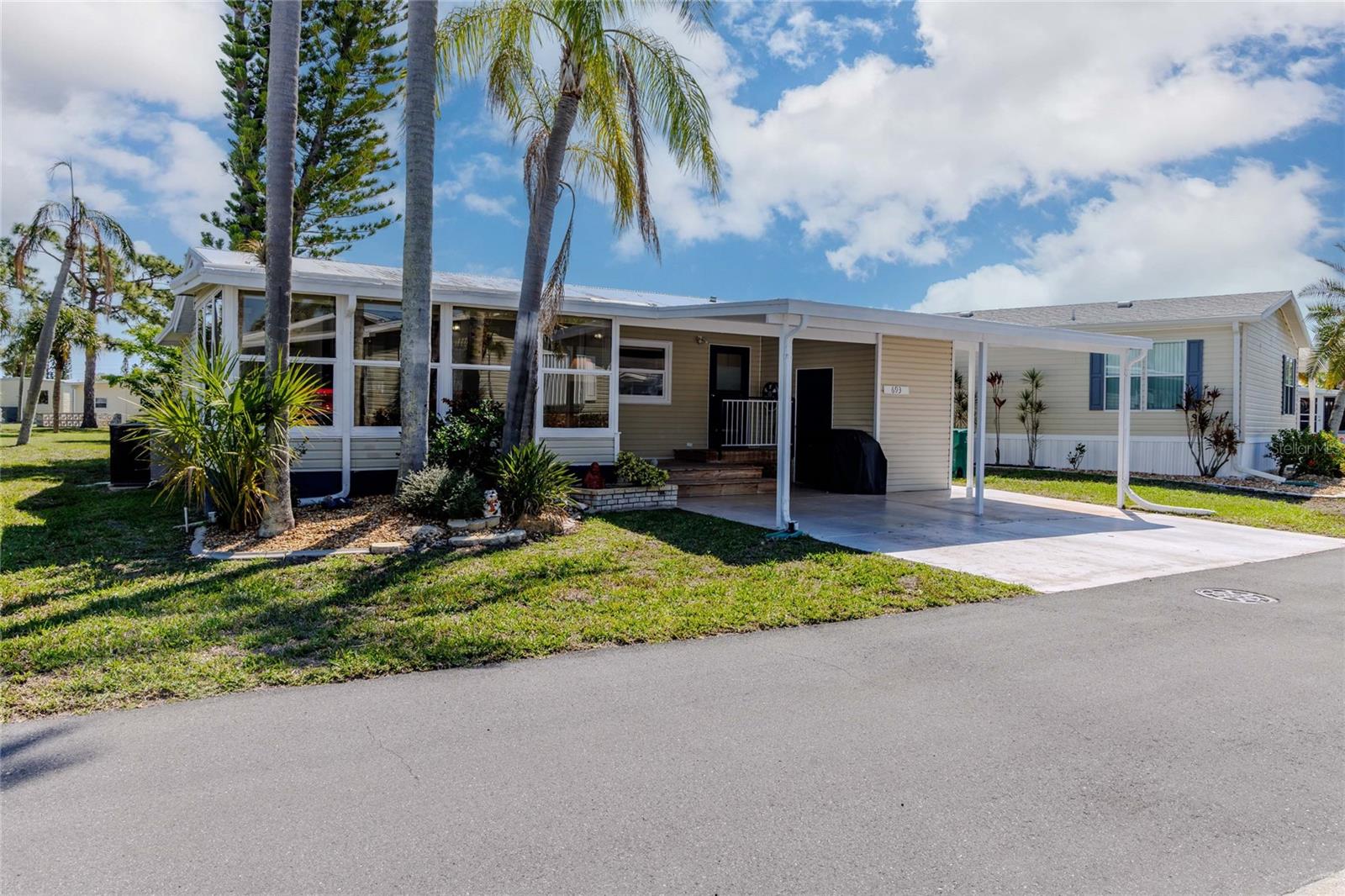 2100 Kings Highway Cres #693, Port Charlotte, FL 33980