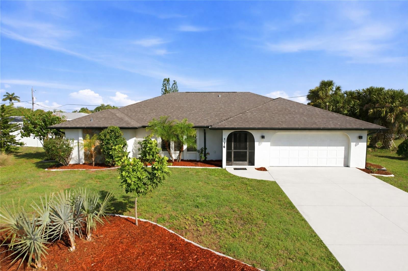 176 N Waterway Dr Nw, Port Charlotte, FL 33952
