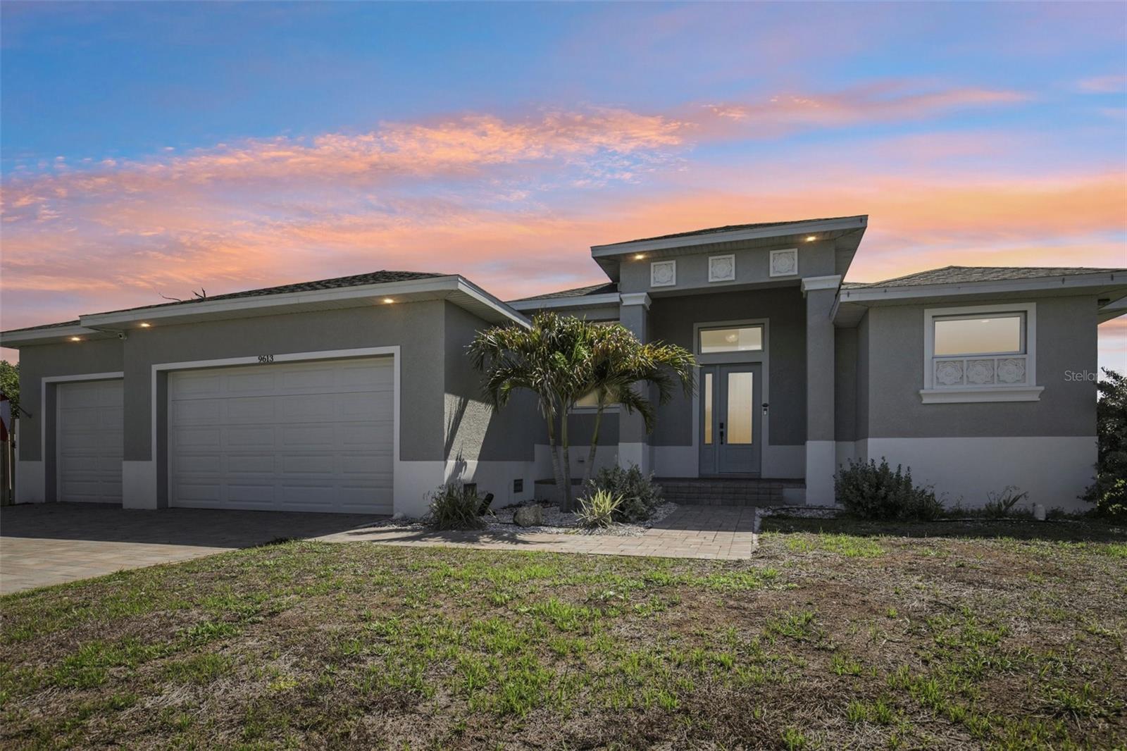 9613 Miami Cir, Port Charlotte, FL 33981