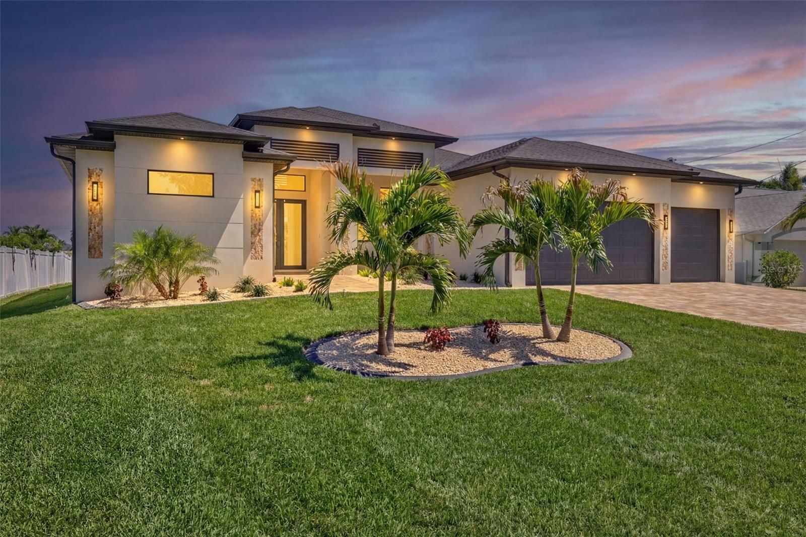 2551 Sw 26th Pl, Cape Coral, FL 33914