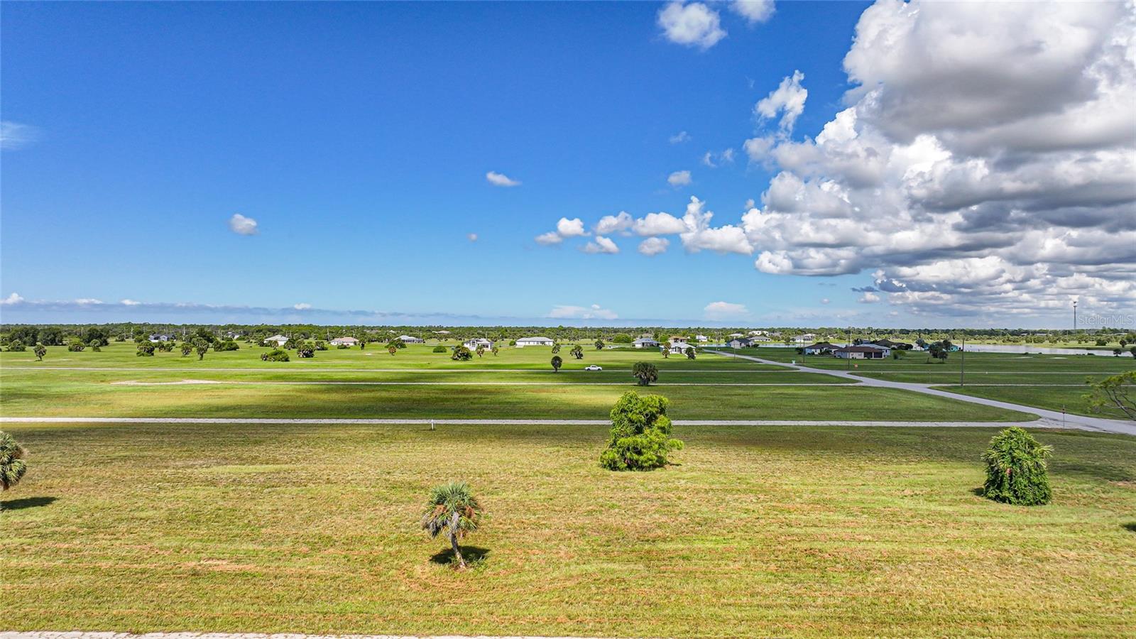37 Willow Rd, Placida, FL 33946