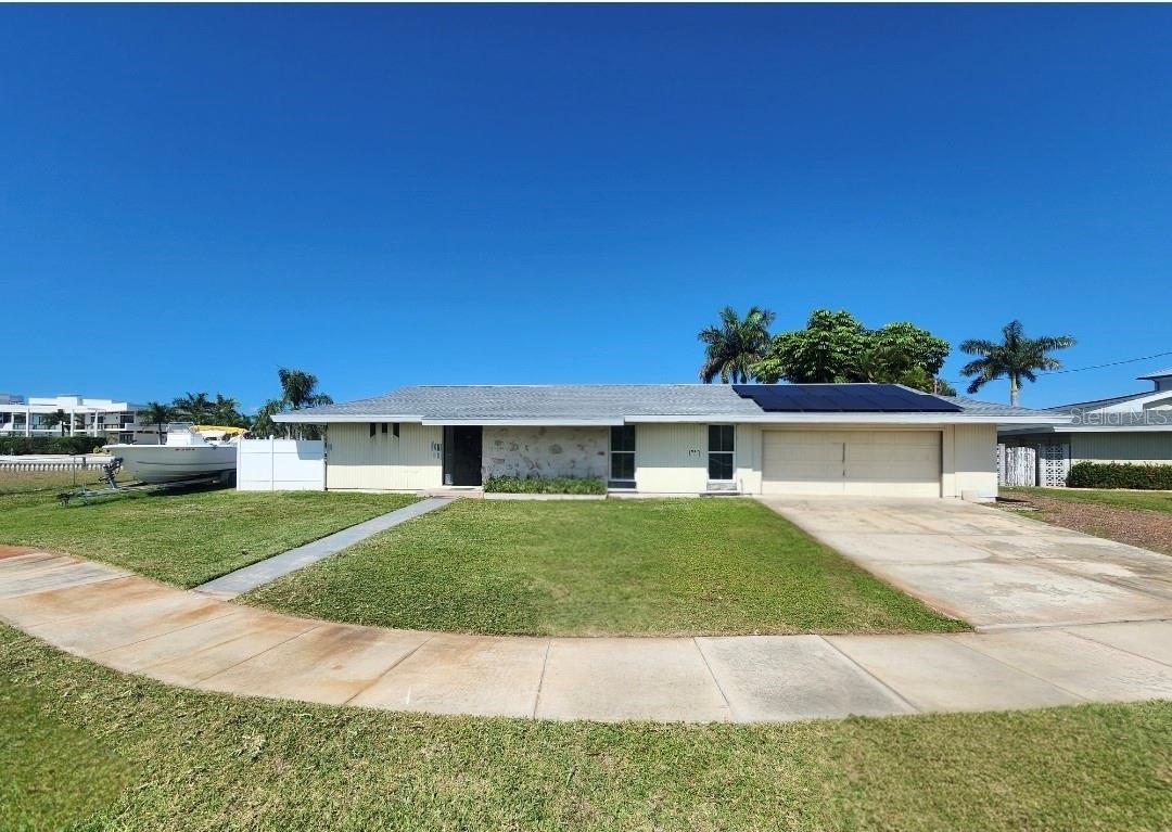 258 Beeney Rd Se, Port Charlotte, FL 33952