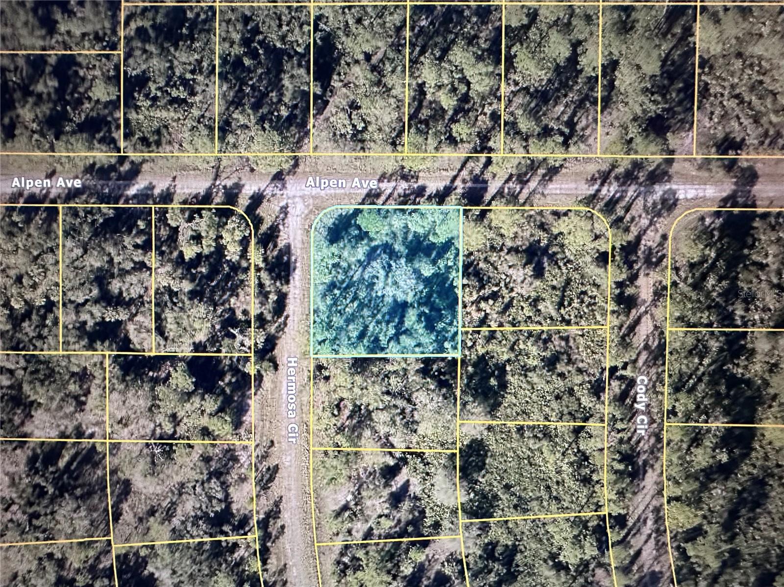 Alpen Ave, North Port, FL 34291