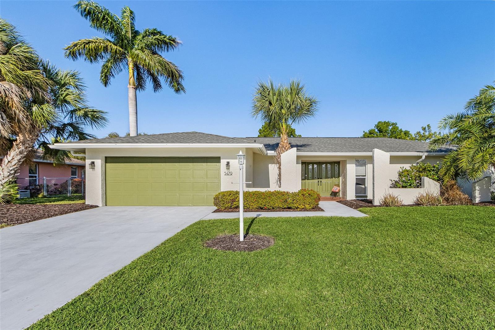 5479 Chablis Ln, Fort Myers, FL 33919