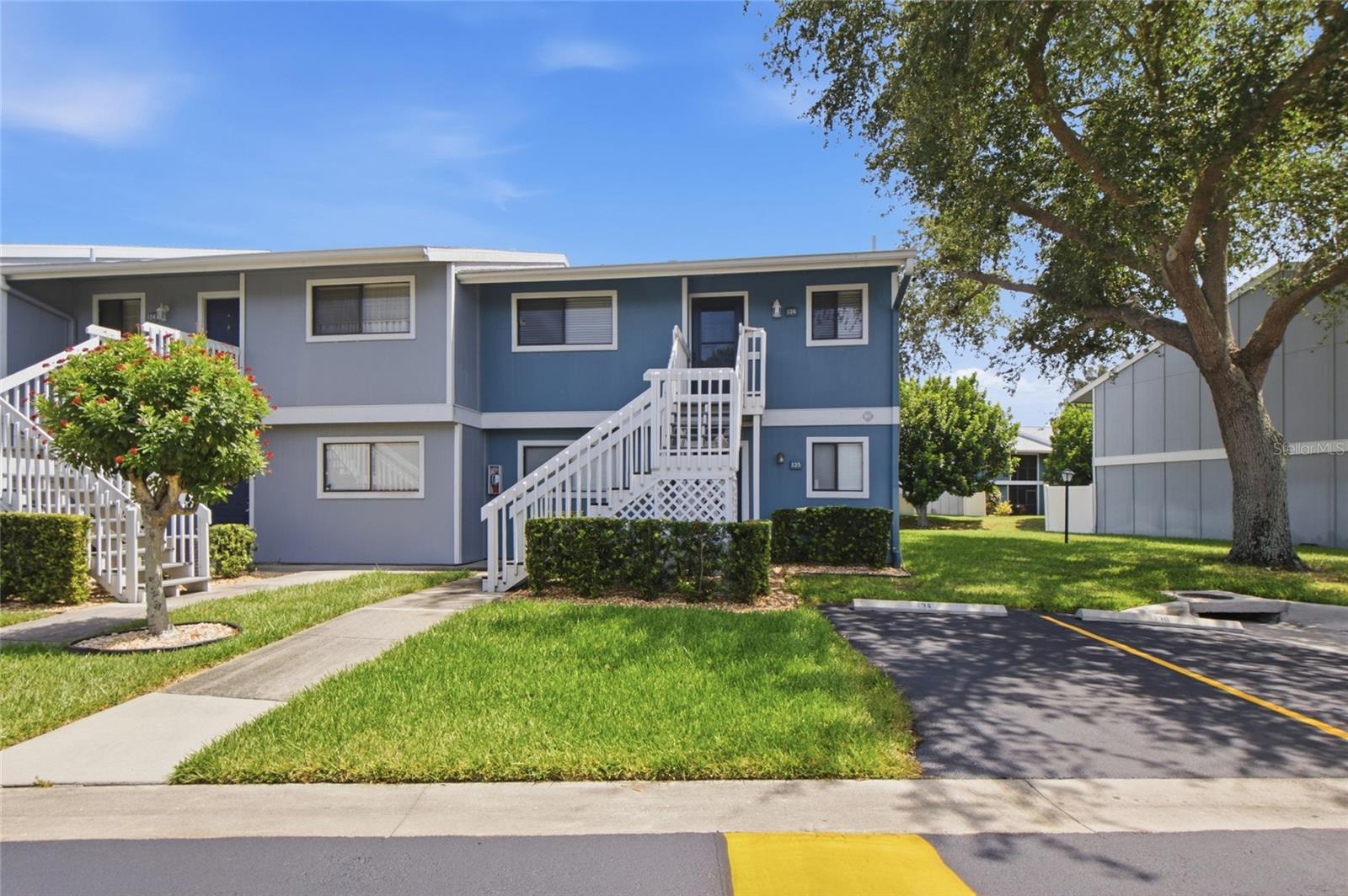 6033 34th St W #136, Bradenton, FL 34210
