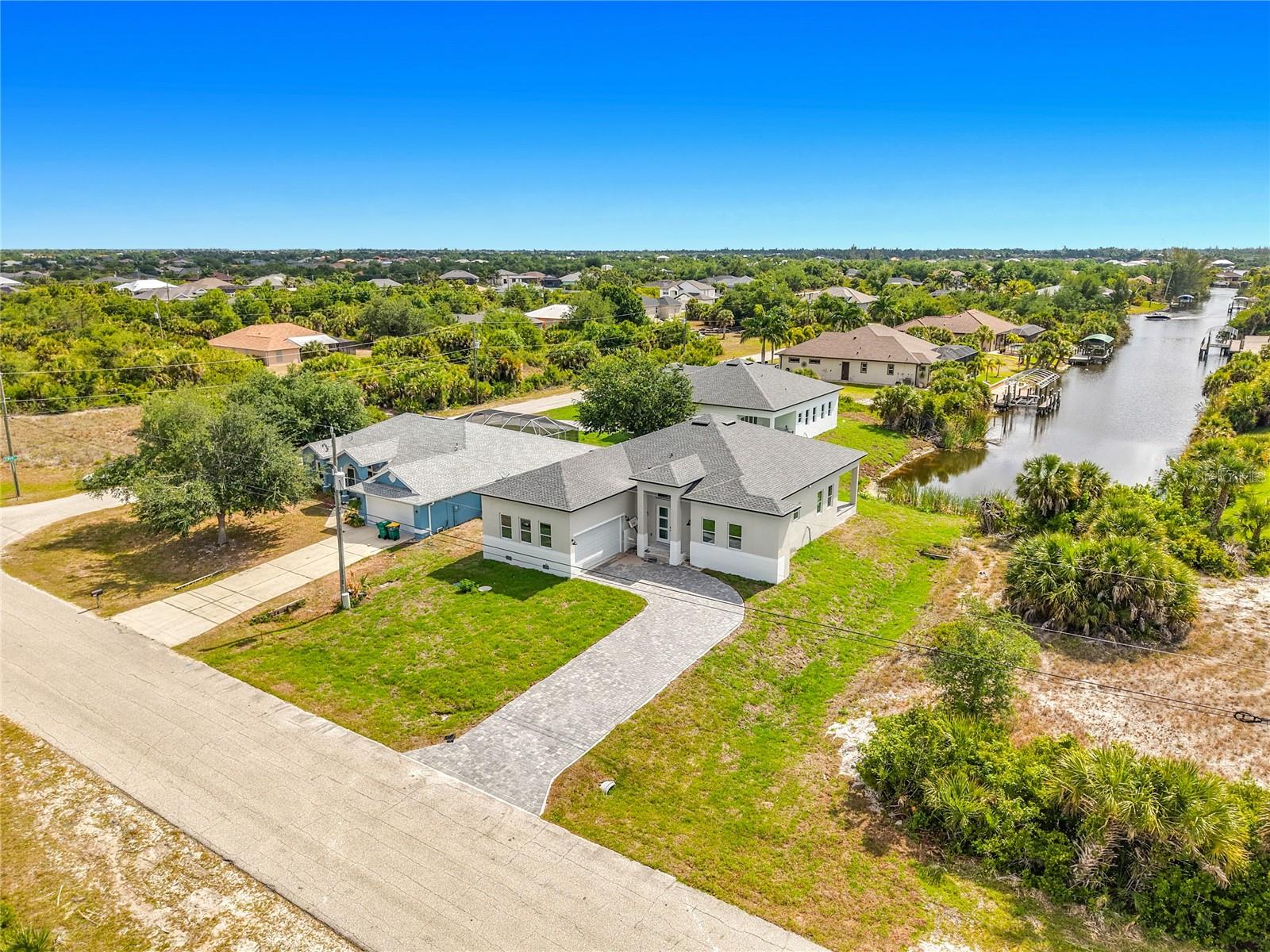 10262 Kingsville Dr, Port Charlotte, FL 33981