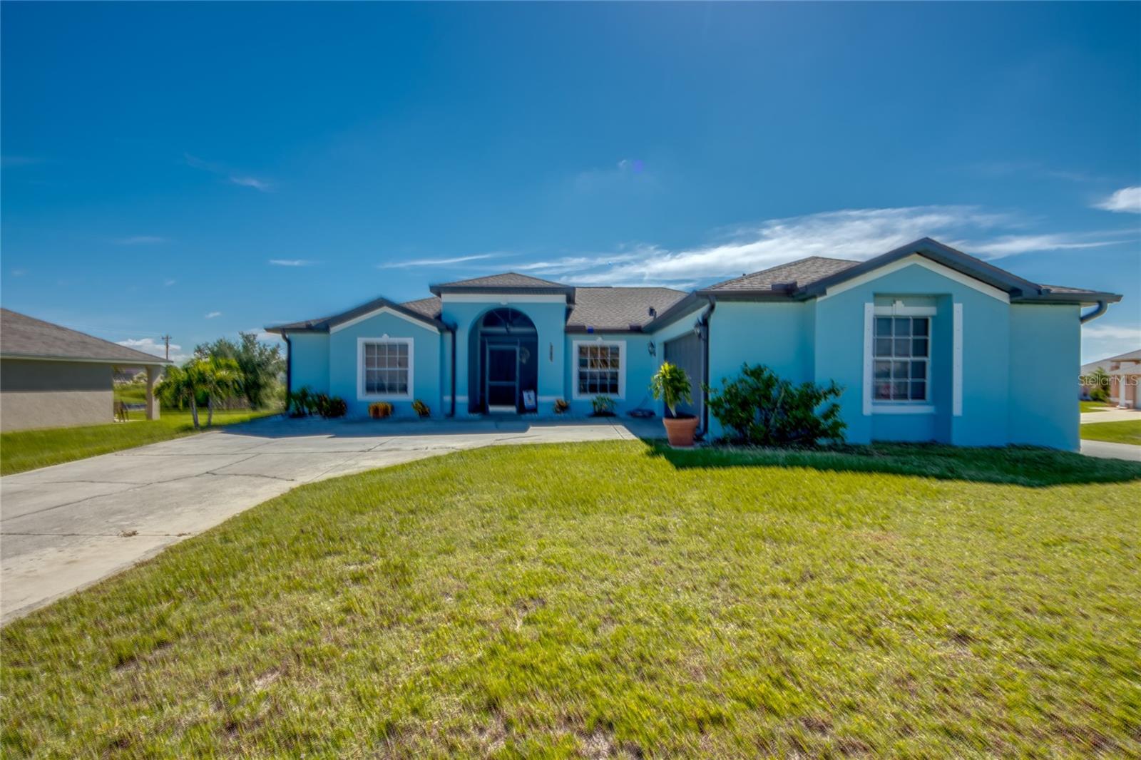 2613 Sw 7th Pl, Cape Coral, FL 33914