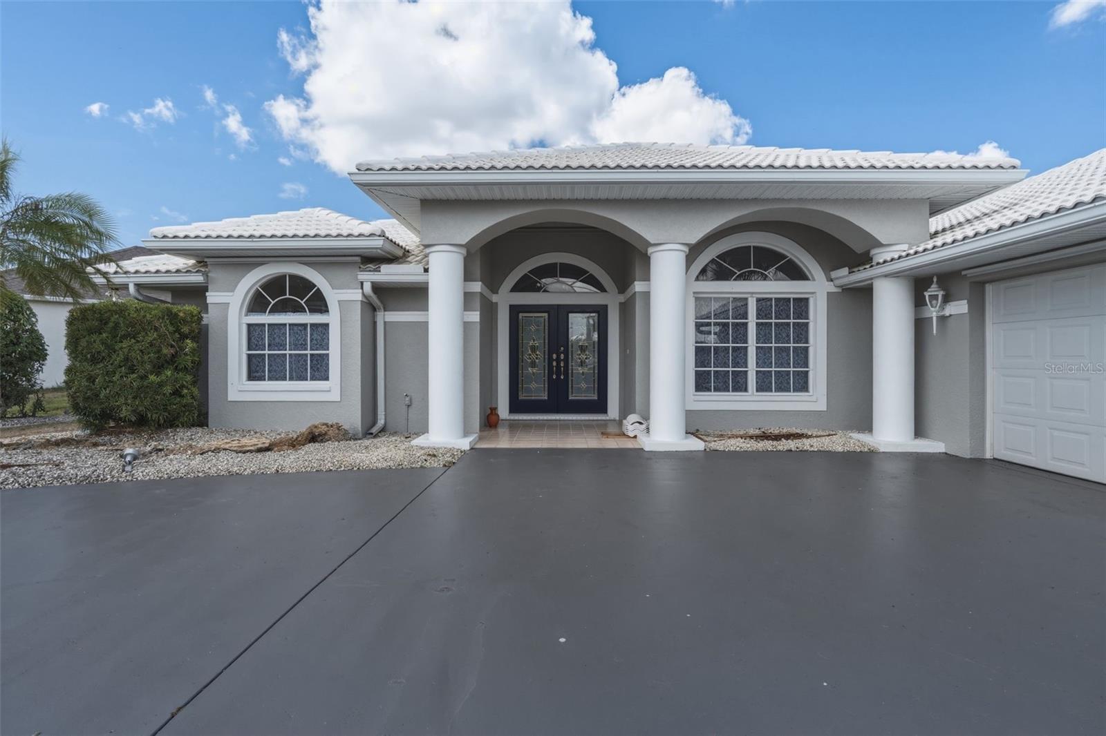 1083 Manilla Ln, Punta Gorda, FL 33983