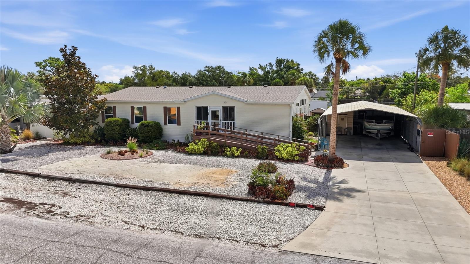 110 W Marland Ct, Nokomis, FL 34275