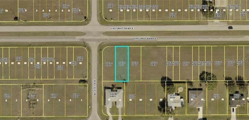 2104 Diplomat Pkwy E, Cape Coral, FL 33909