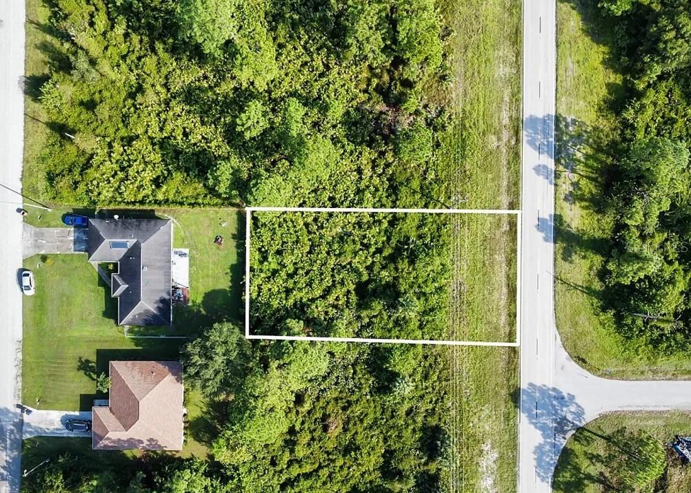 730 Columbus Blvd S, Lehigh Acres, FL 33974