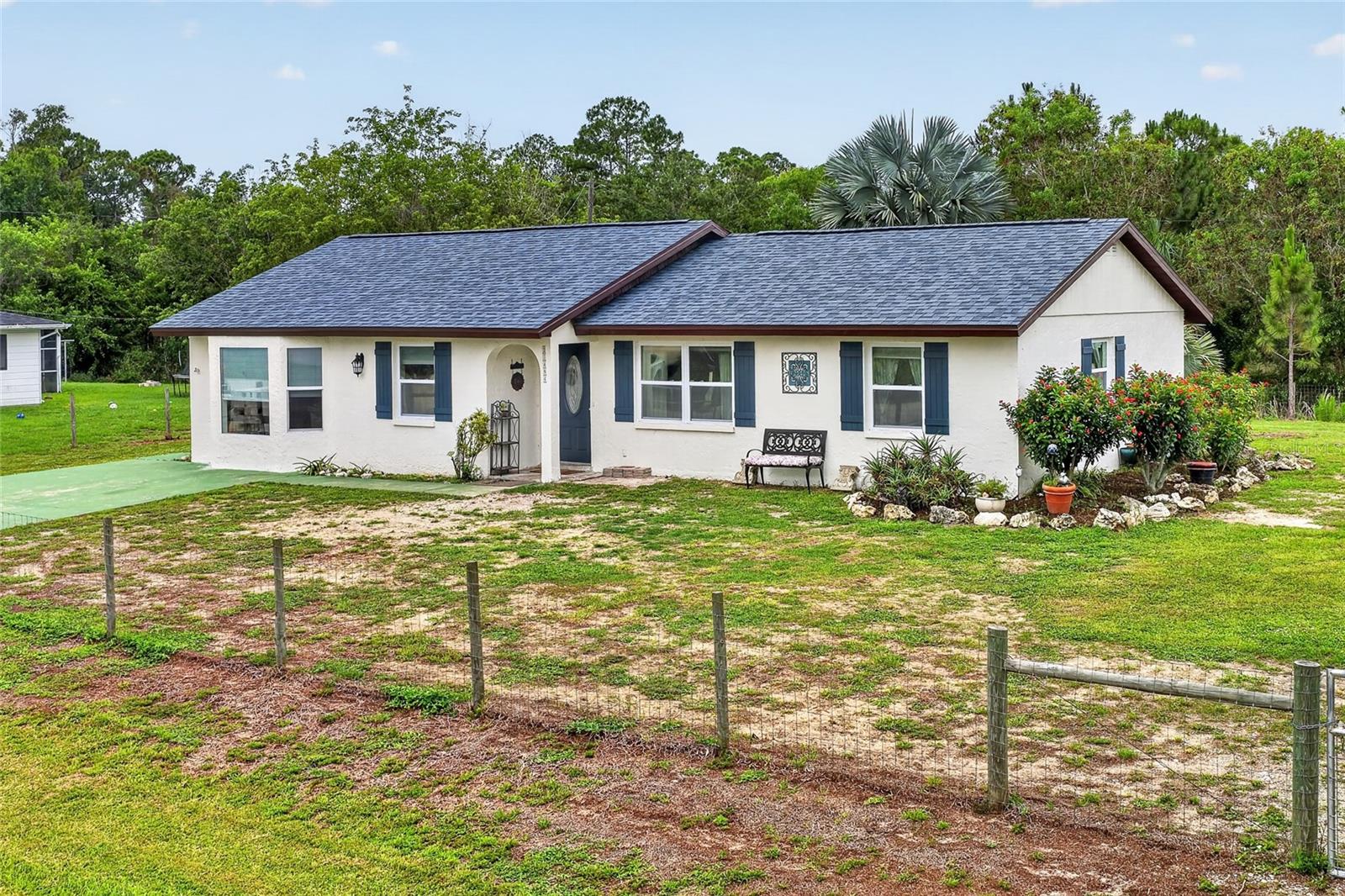 27484 S Twin Lakes Dr, Punta Gorda, FL 33955