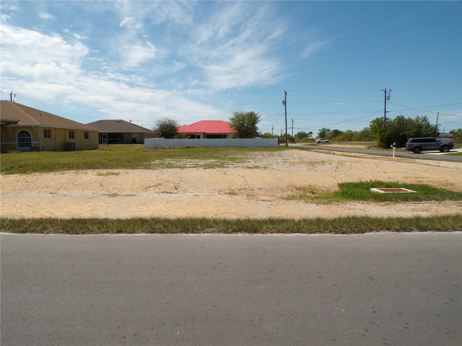 1910 Ne 8th Pl, Cape Coral, FL 33909