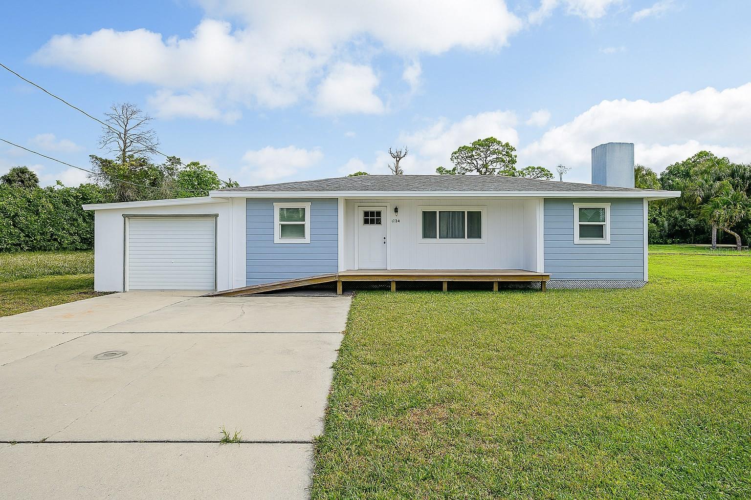 8164 Archie St, Englewood, FL 34224