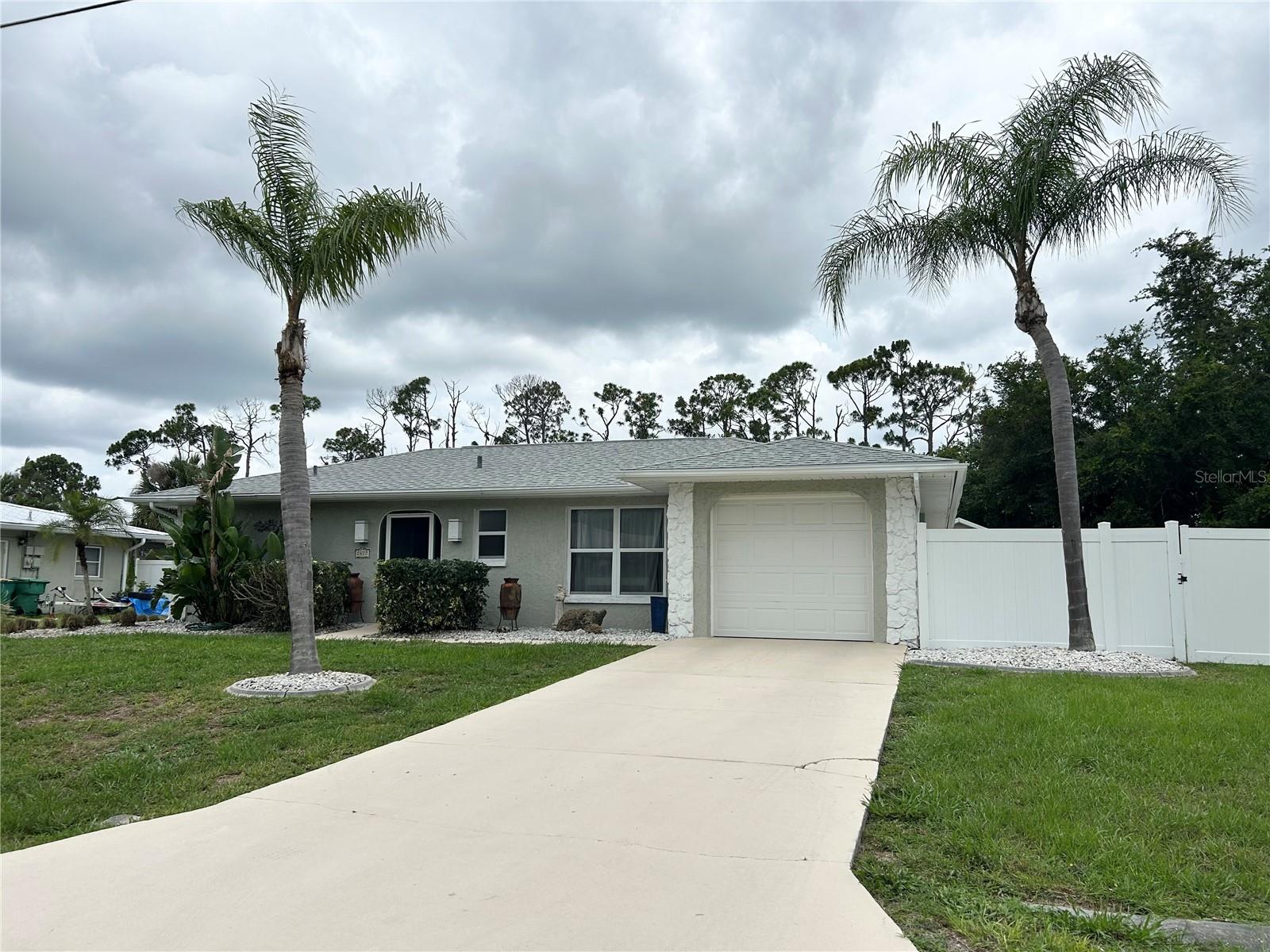 2477 Cannolot Blvd, Port Charlotte, FL 33948