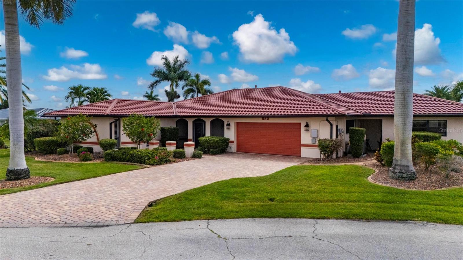 950 Lassino Ct, Punta Gorda, FL 33950