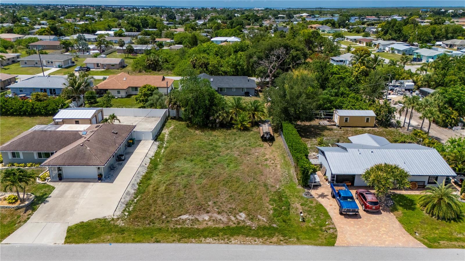 209 Cypress Ave Nw, Port Charlotte, FL 33952
