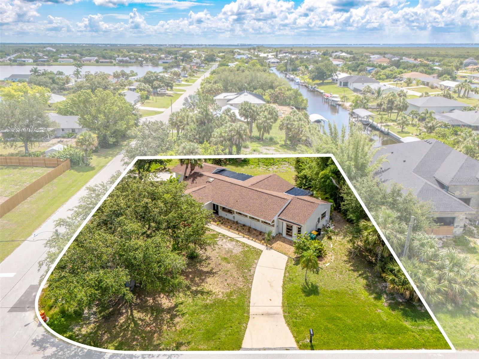 5142 Silver Bell Dr, Port Charlotte, FL 33948
