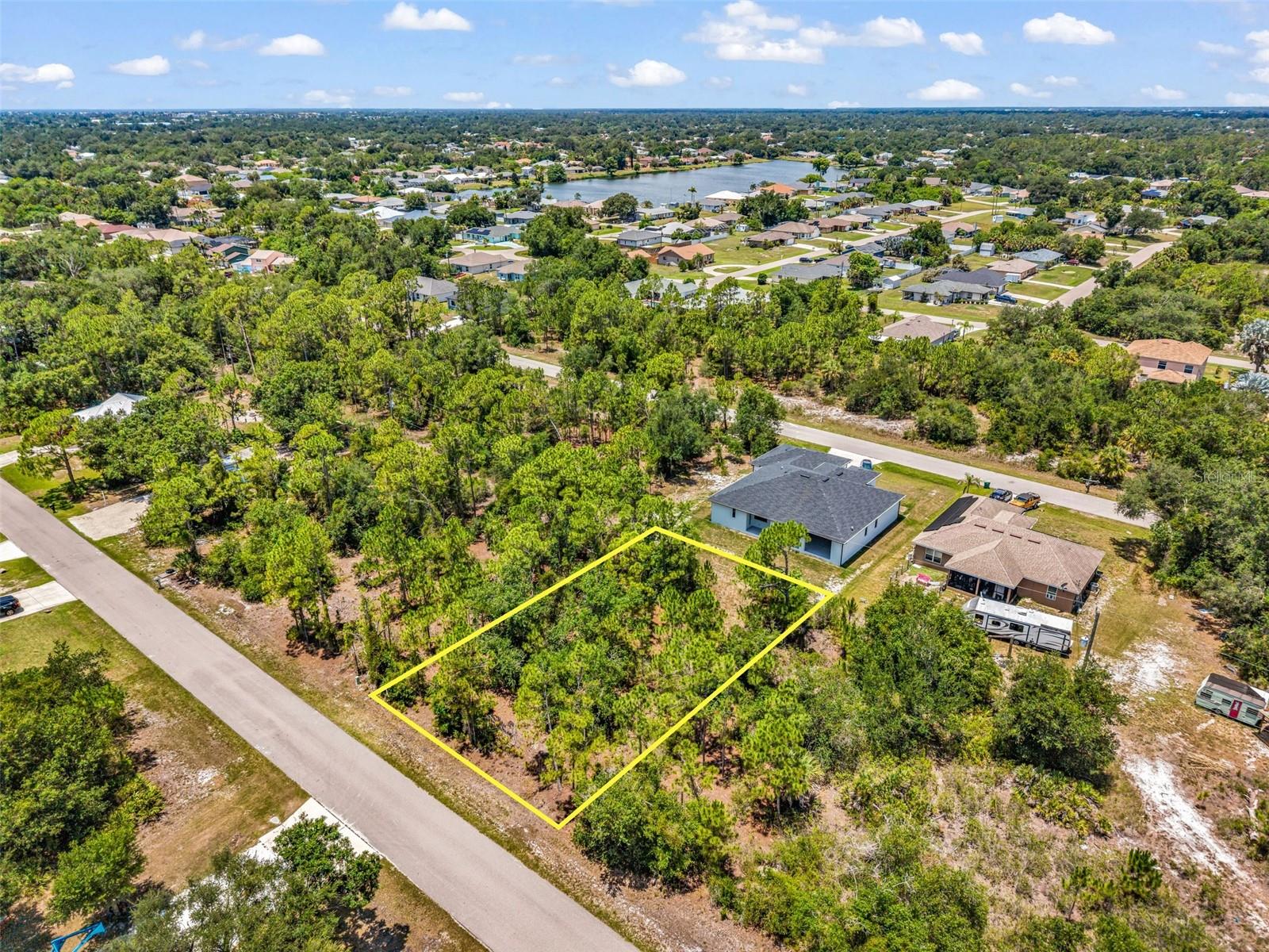 325 Wyler St, Port Charlotte, FL 33954