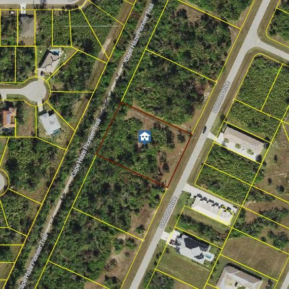 17 Donlon Dr, Rotonda West, FL 33947