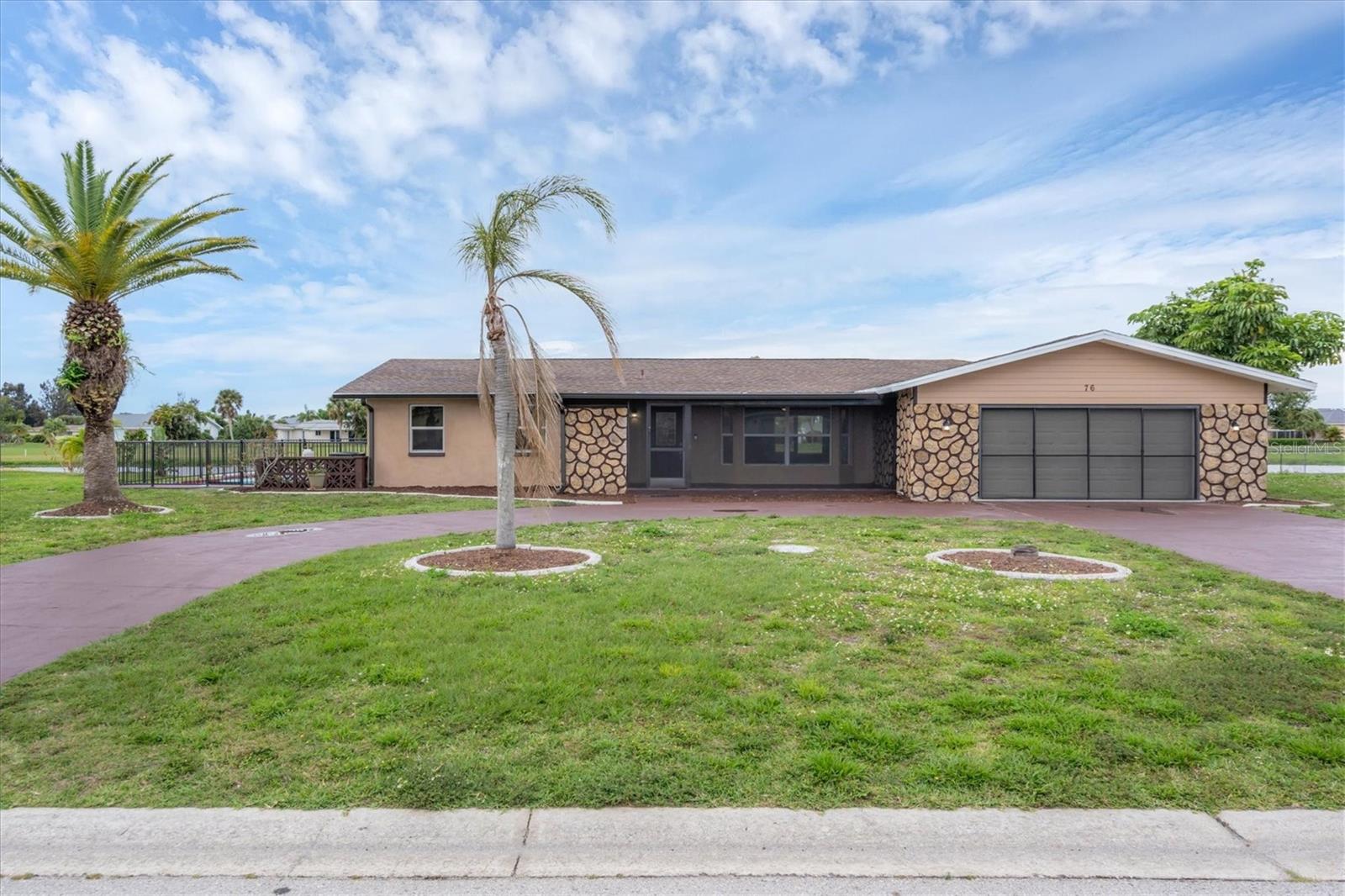 76 Caddy Rd, Rotonda West, FL 33947
