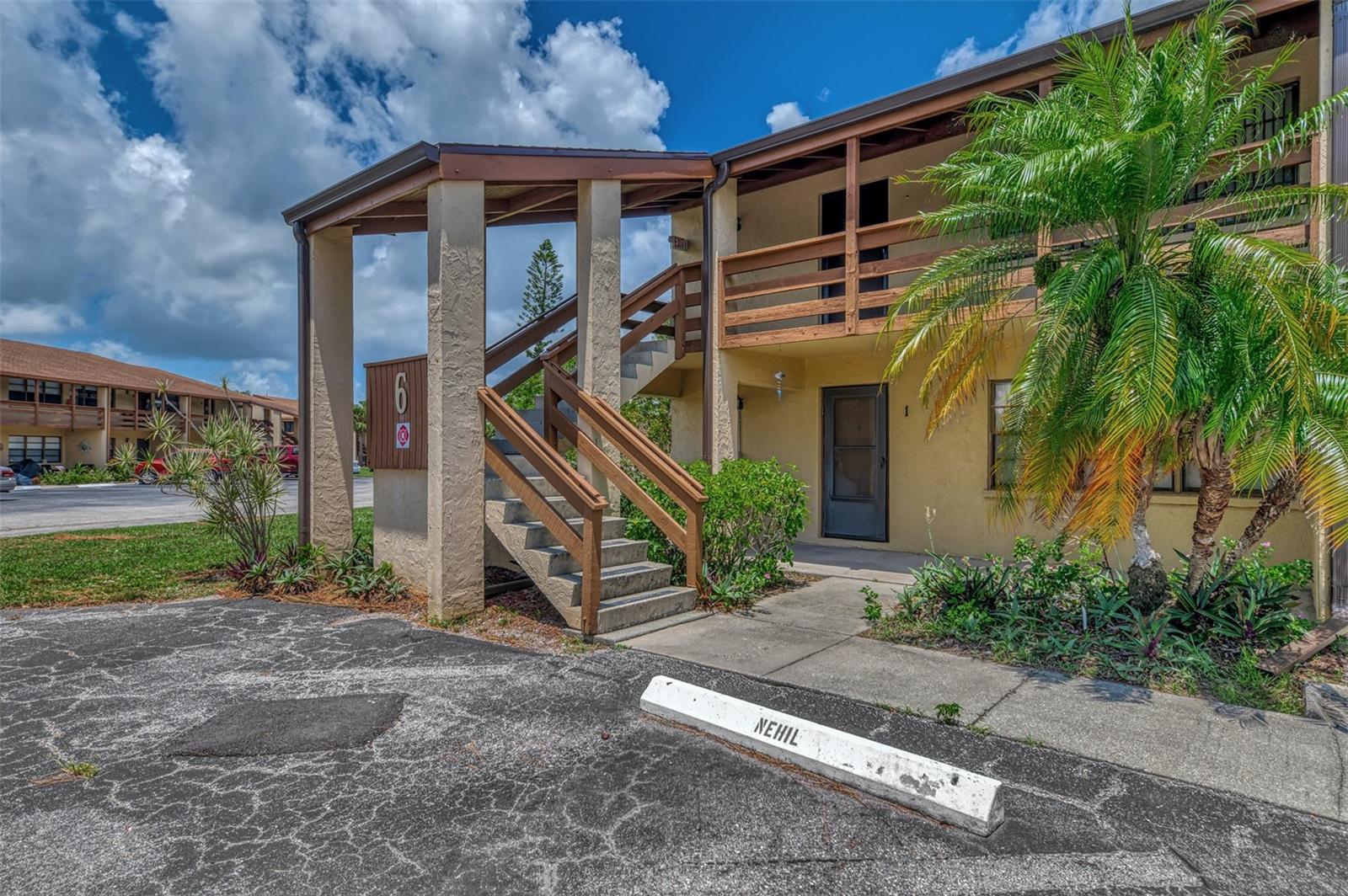 6 Quails Run Blvd #7, Englewood, FL 34223