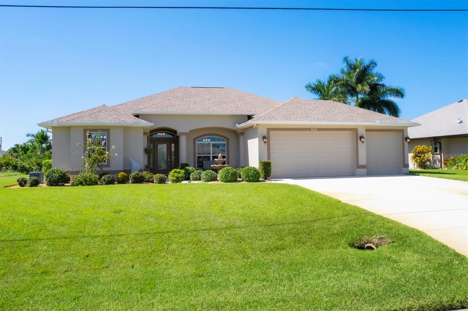 283 Long Meadow Ln, Rotonda West, FL 33947