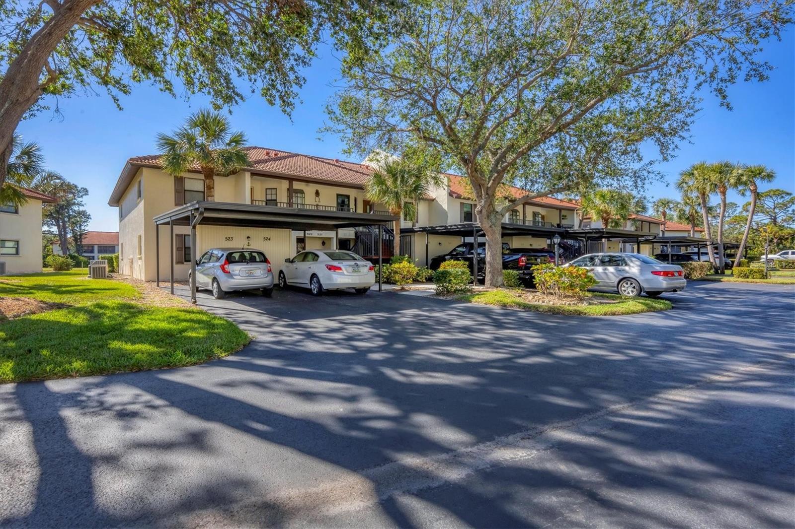 520 Pine Hollow Cir #520, Englewood, FL 34223