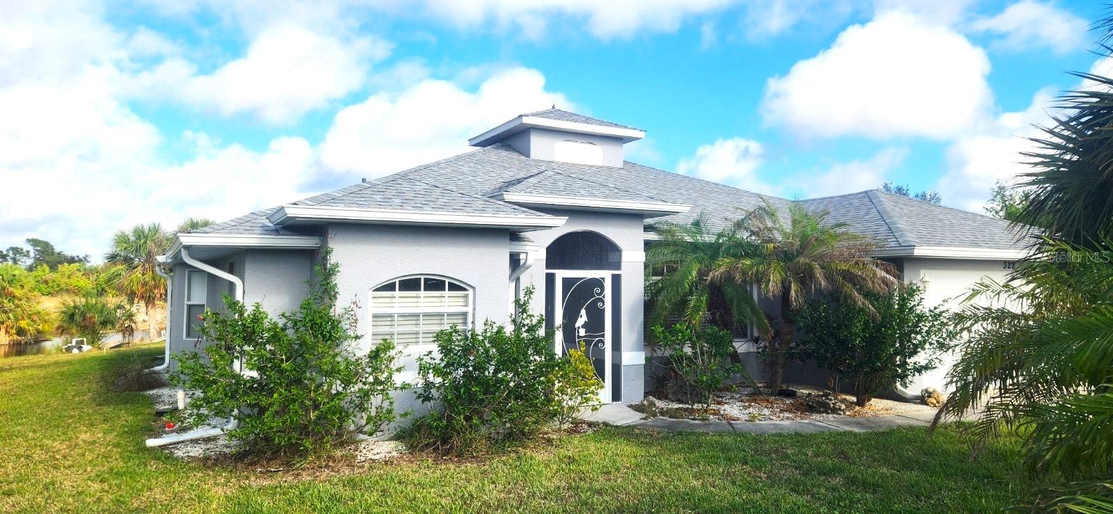 328 Baytree Dr, Rotonda West, FL 33947
