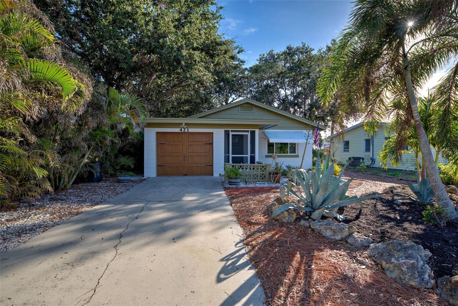 421 Riviera St, Venice, FL 34285