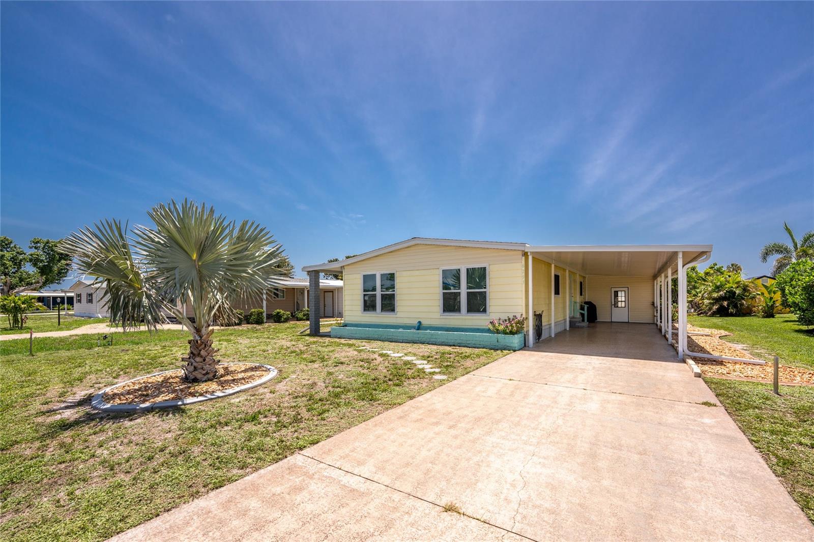 6293 Sparrow Ln, Englewood, FL 34224