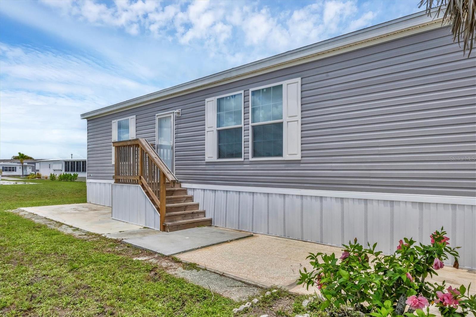 7337 Desant Ln, Port Charlotte, FL 33981