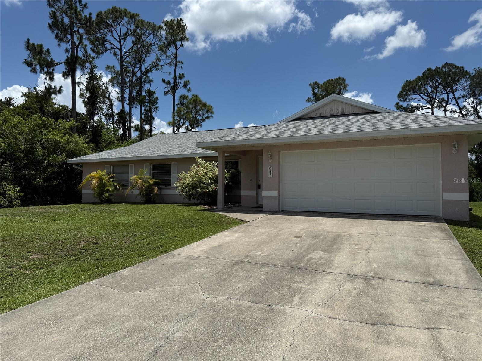 2473 Woodyglen St, Port Charlotte, FL 33948
