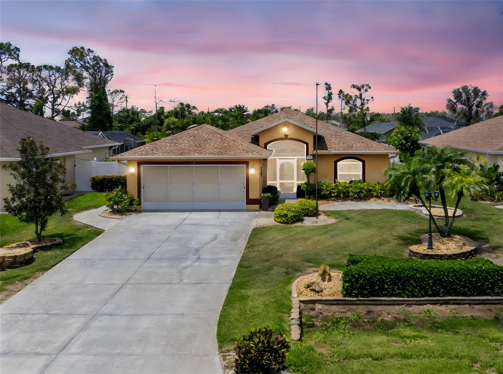 127 Jennifer Dr, Rotonda West, FL 33947