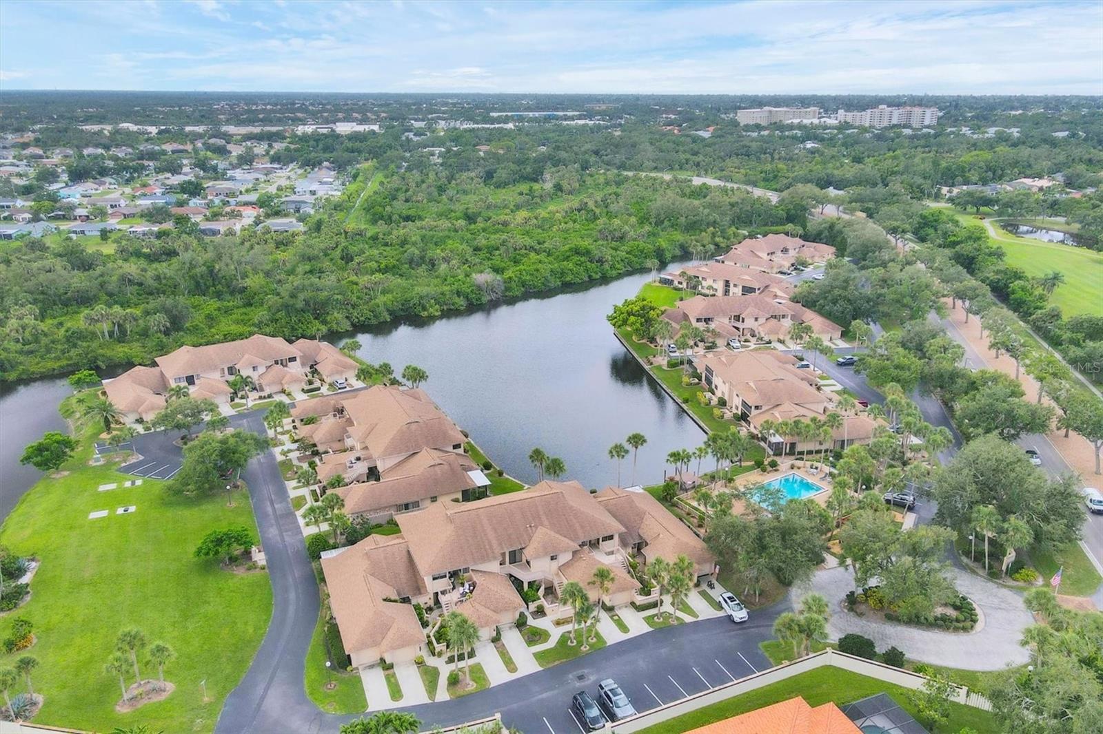 2004 Longpointe Cir #E2, Venice, FL 34293