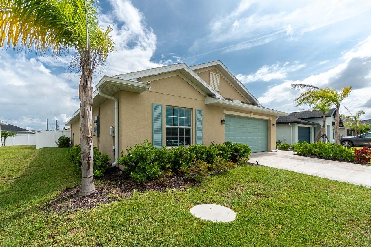 108 Oakwood Ct, Rotonda West, FL 33947